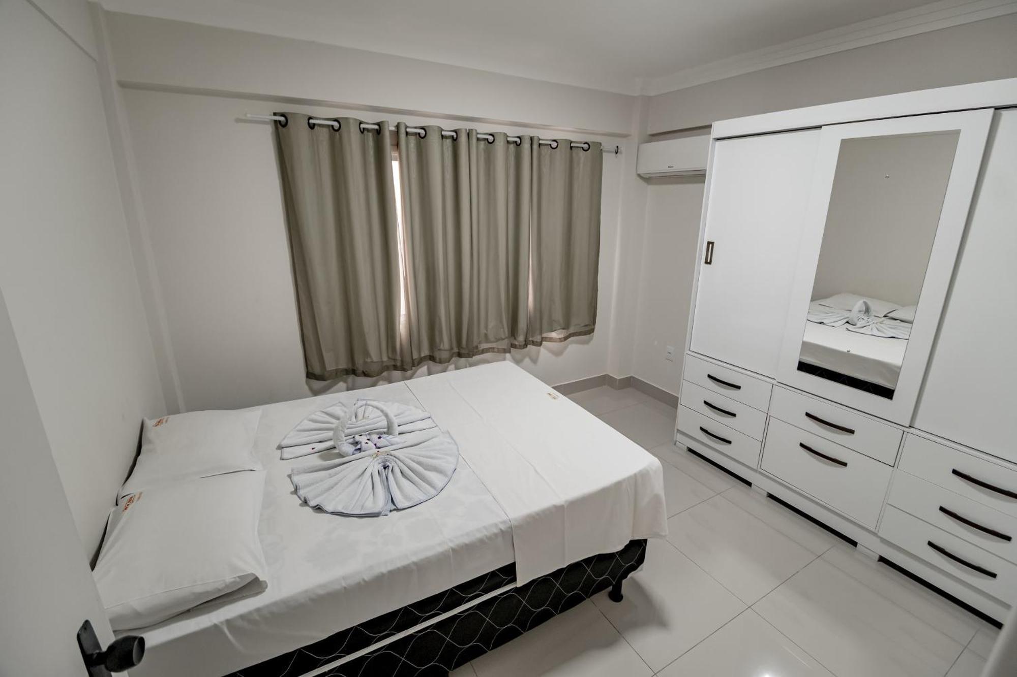 Apart-hotel Adtur Flats Ctc - Saphire Ou Center Caldas Caldas Novas