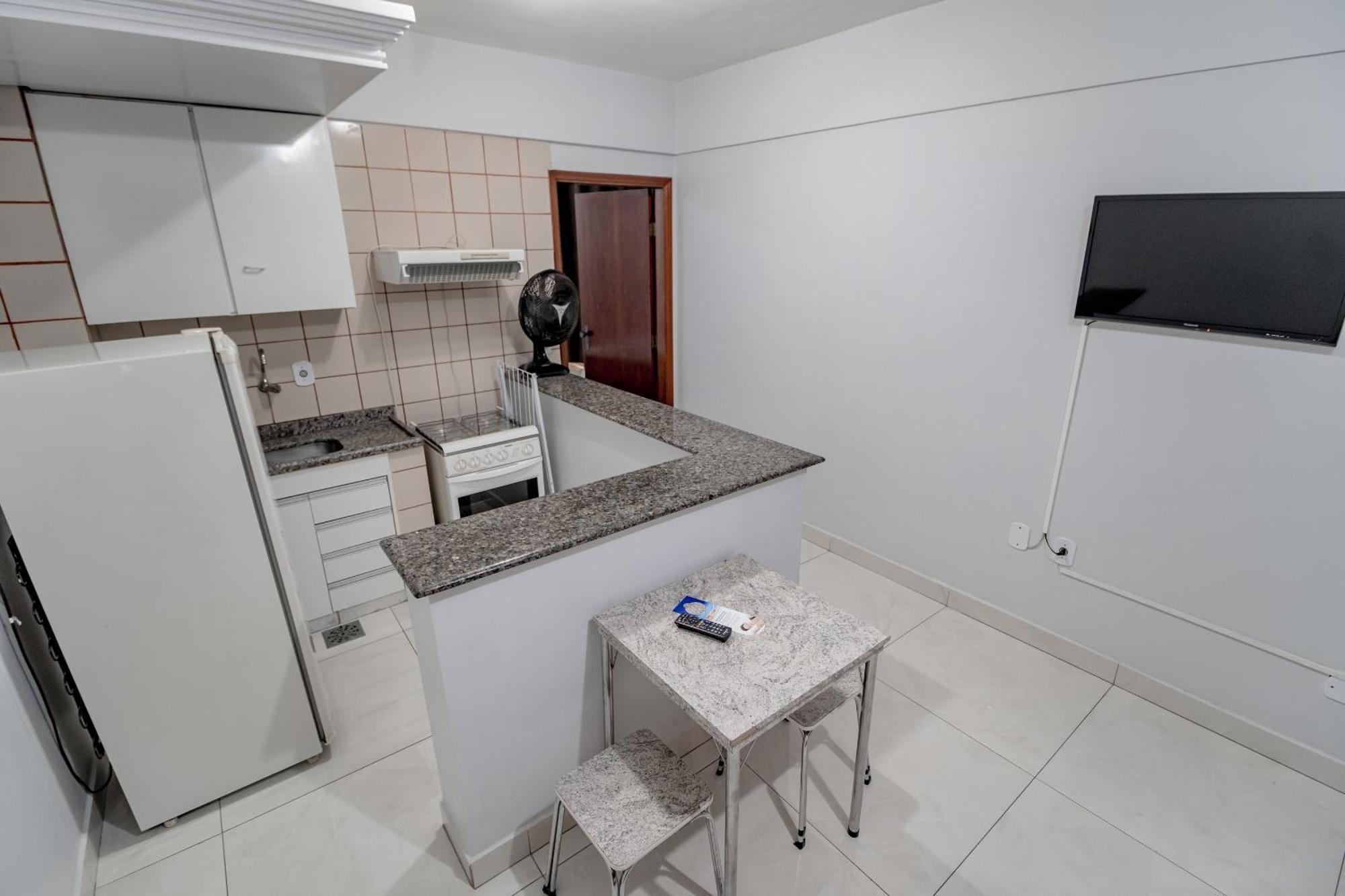 Adtur Flats Ctc - Saphire Ou Center Caldas 3* Caldas Novas